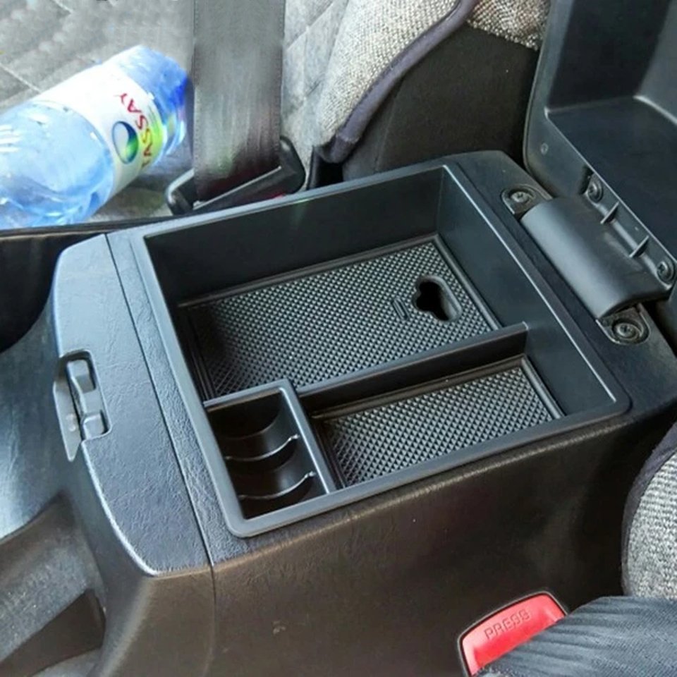 

Аксессуары для Toyota Hilux Vigo Fortuner Innova 2004 - 2014 ящик для хранения в подлокотнике автомобиля