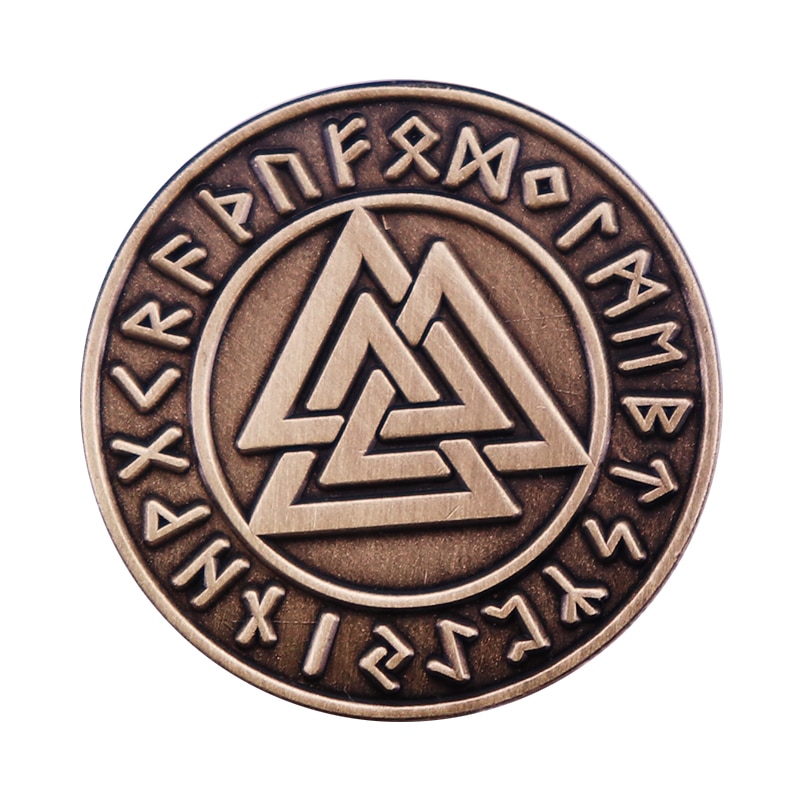 

Медная брошь Valknut