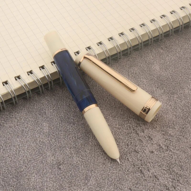 

Перьевая ручка JinHao 82 Mini золотое перо