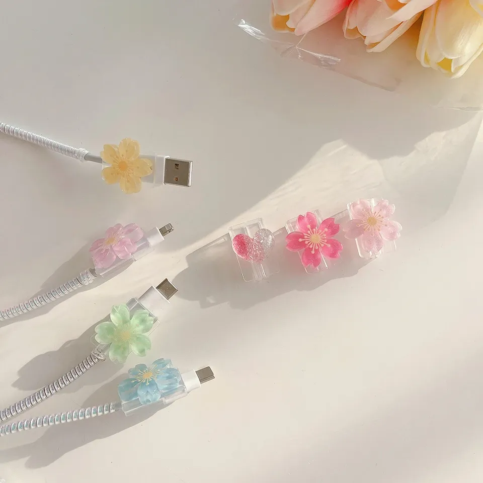 

Защитный чехол для кабеля Kawaii Ins Flowers