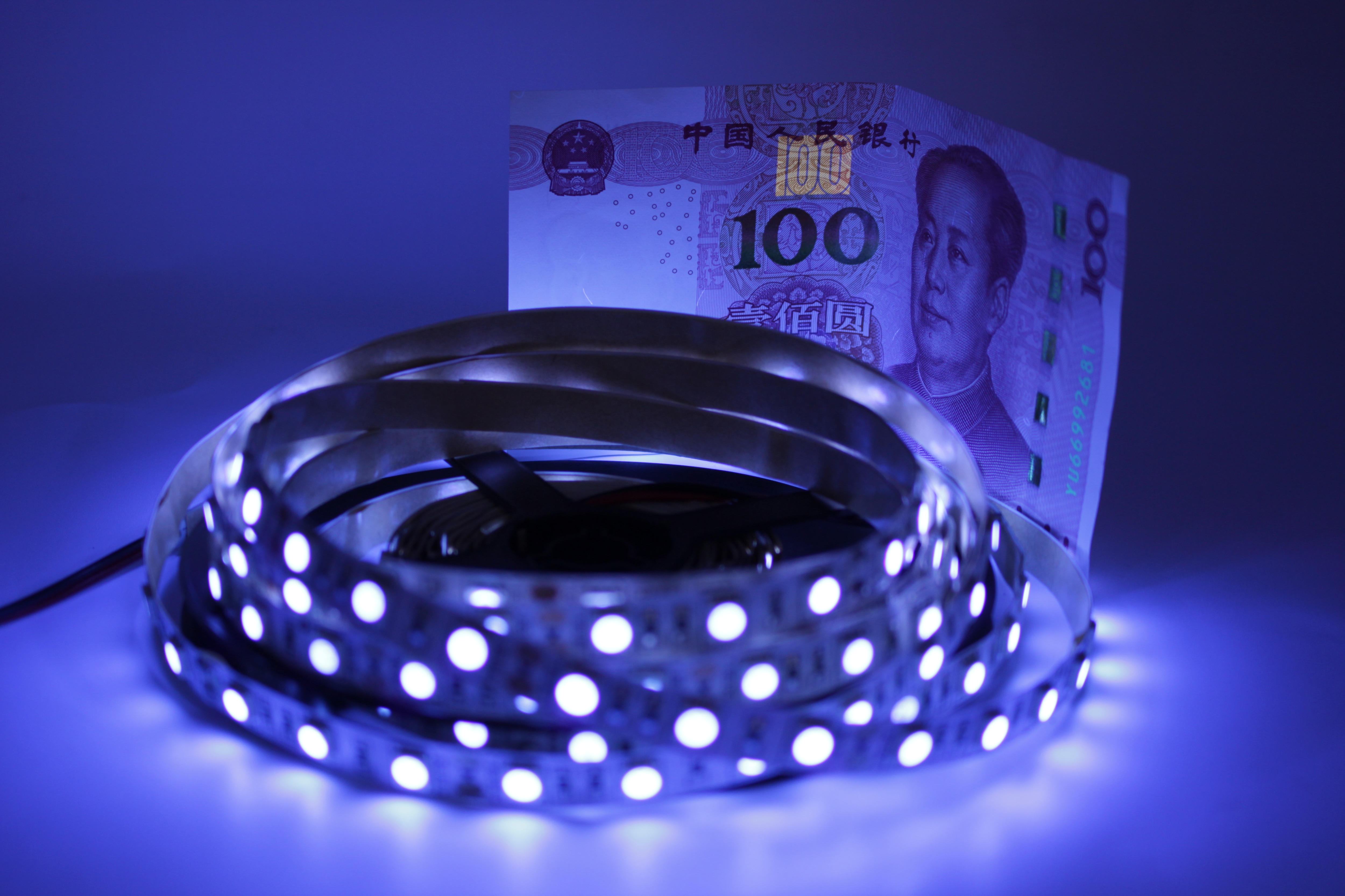 

УФ светодиодная ленсветильник 5050 SMD 60Led s/m UVA 395-405nm UVB 365-370nm ультрафиолетовая светодиодная Диодная лента фиолетовая гибкая лента лампа