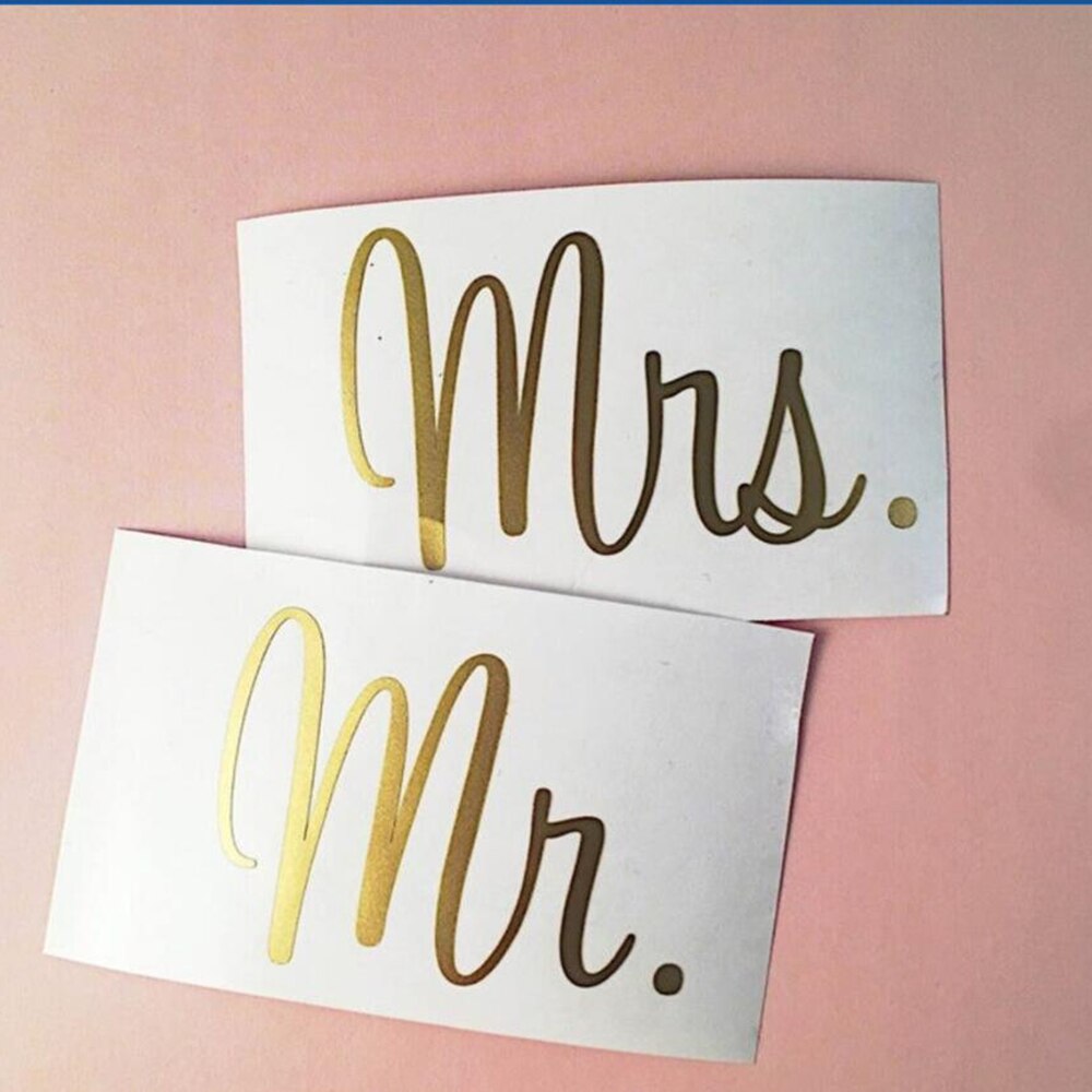 

Виниловая наклейка Mr & Mrs для бокала