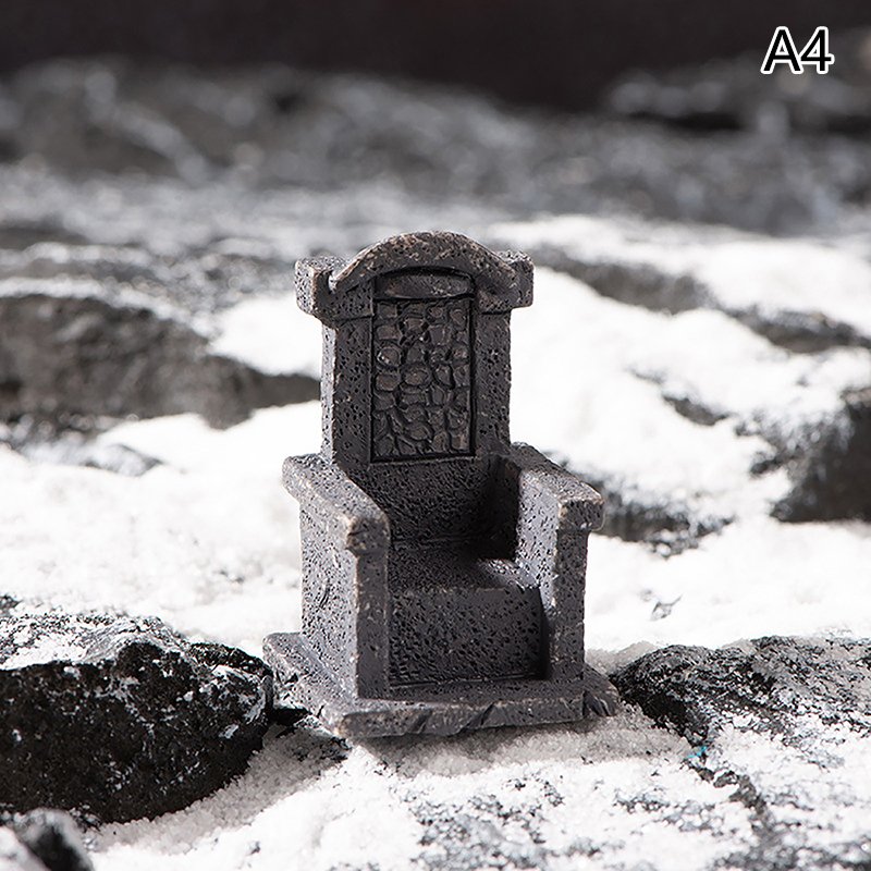 

Миниатюрные фигурки черепа-призрака из канифоли