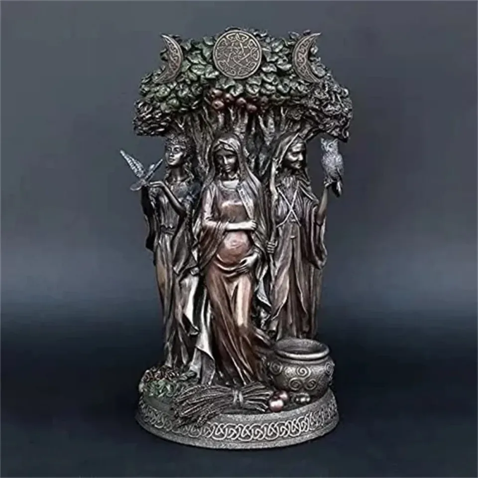

Статуэтка греческой богини Hecate MOONBIFFY