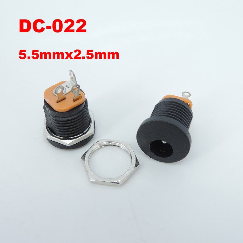 

DC022 DC-022 5,5x2,1 мм 5,5x2,5 мм 5,5*2,1 мм Гнездо постоянного тока для крепления Разъем питания Разъем для монтажа на панели 5,5 мм 2,5 Черный c1