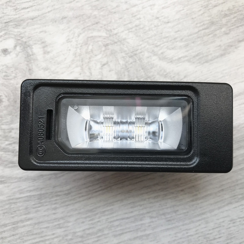 

Светодиодная лампа для номерного знака Audi A1 A3 A4 A5 A6 C7 A7 Q3 Q5 2010-2014 4G0943021 4GD943021