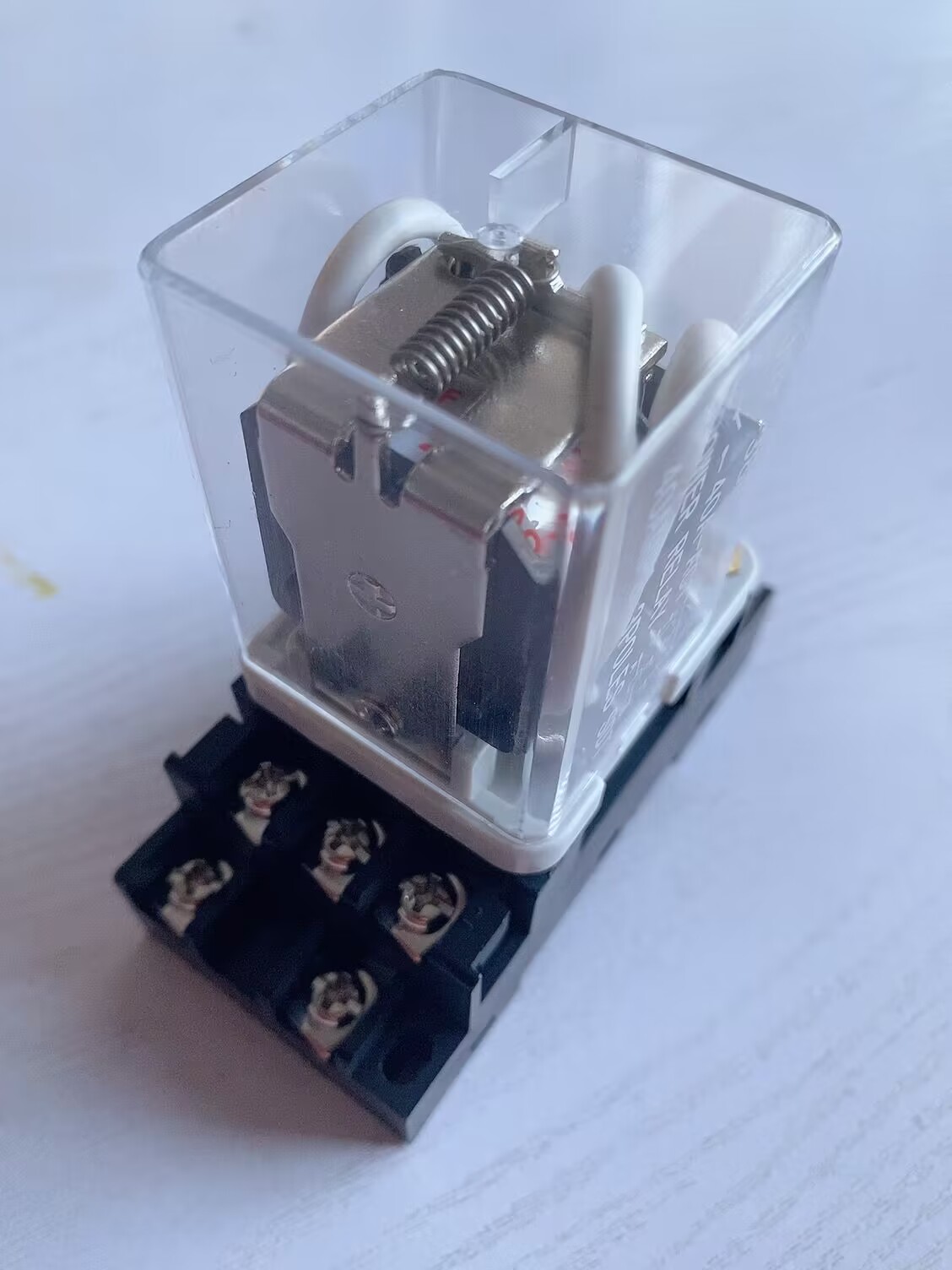 

Реле JQX-38F 3Z 40A VIDONIA DC12V DC24V AC110V AC220V