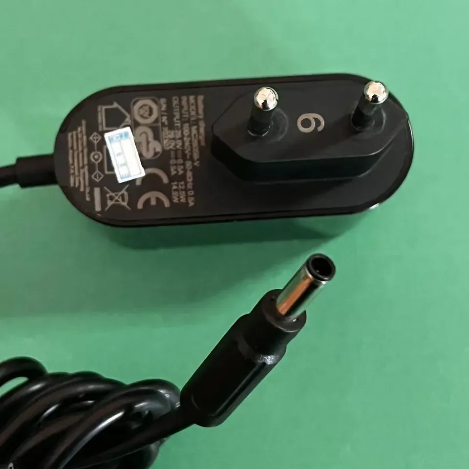 

Зарядное устройство для беспроводного пылесоса Midea MC2805A