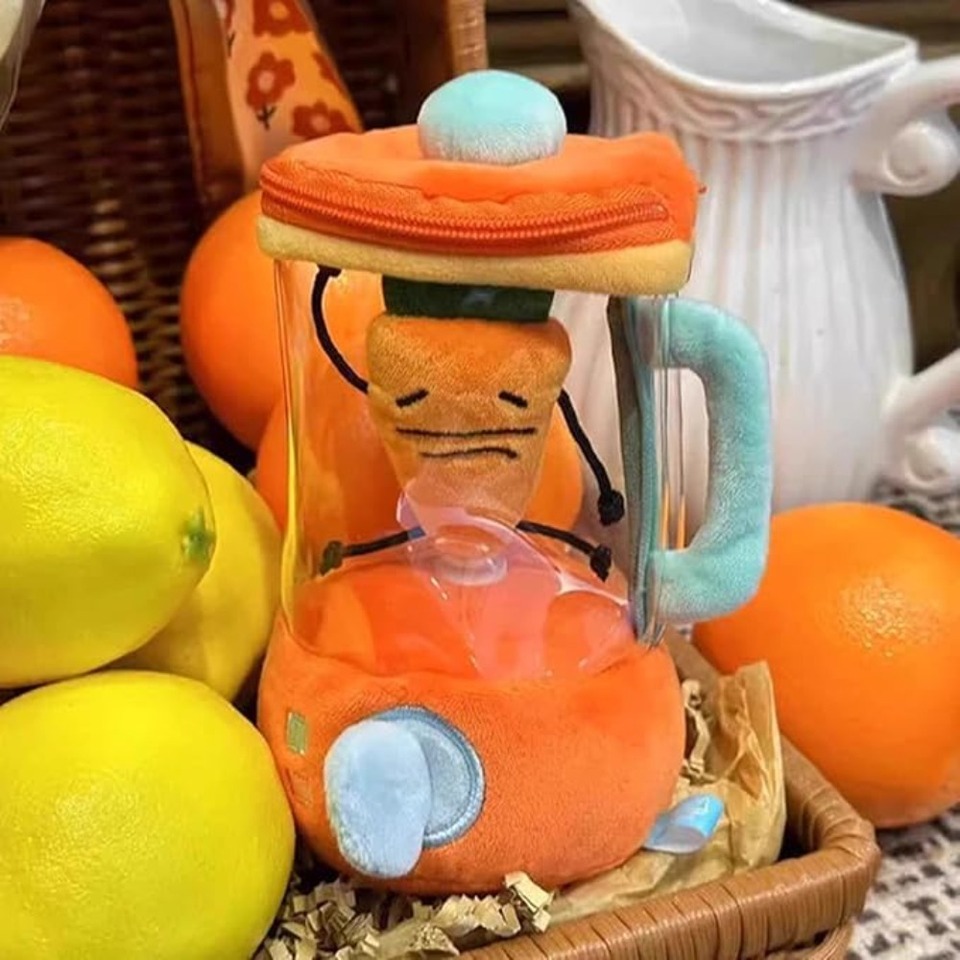 

Плюшевая соковыжималка для моркови