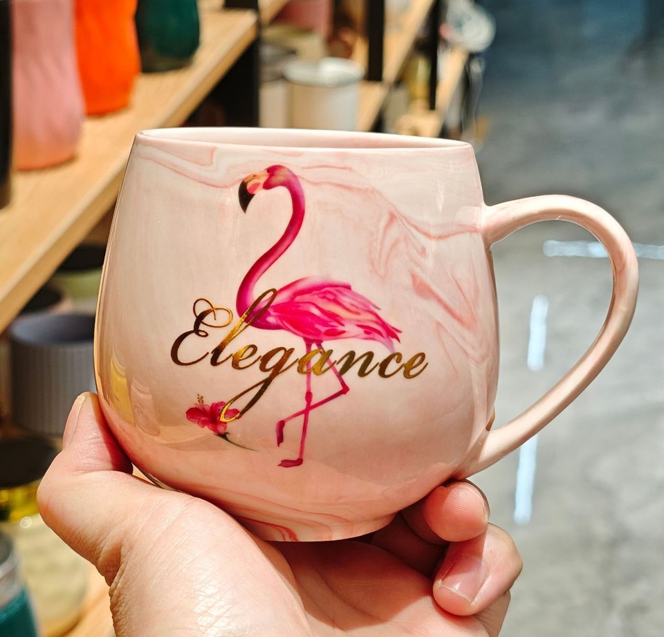 

Керамическая кружка с фламинго
