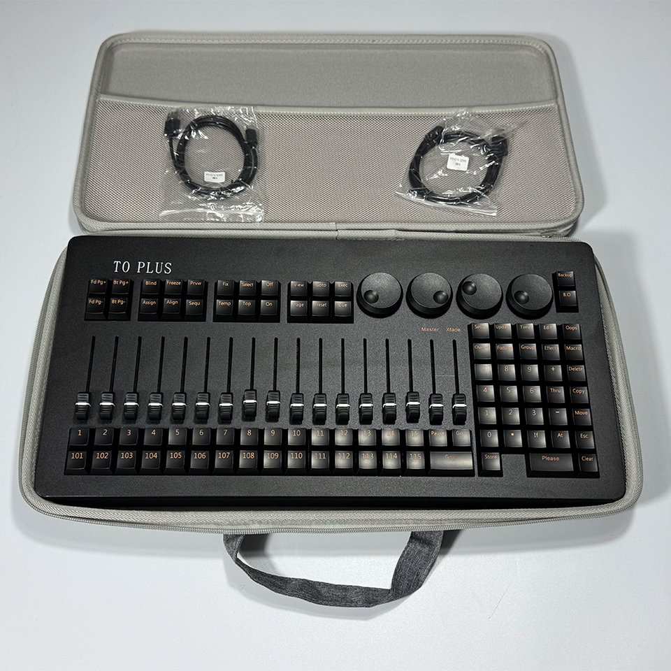

Мини-консоль командного освещения Wing Plus с сумкой MA2 DMX512 DJ Light Controller