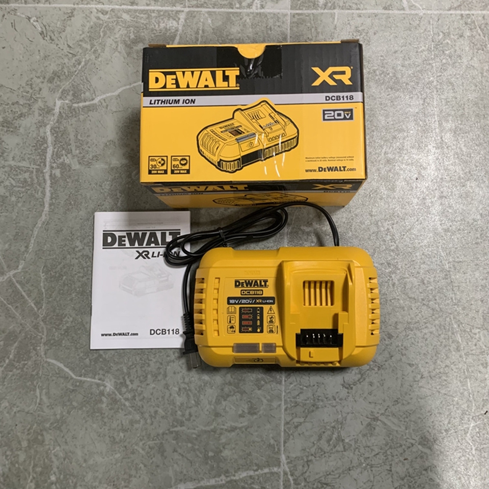 

Быстрое зарядное устройство DeWalt DCB118 220 В
