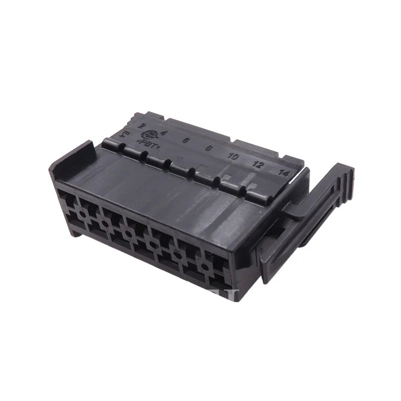 

Автомобильный разъем DJ7143-3.5-21 14 контактов
