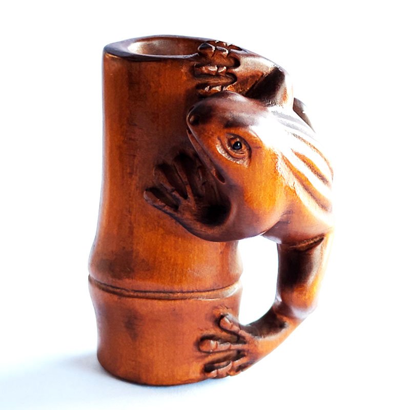 

Ручная резная фигурка из самшита - лягушка