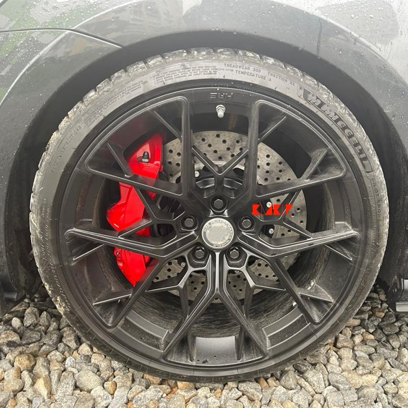 

KLAKLE GT6 GT4 Тормозной суппорт 405*34 мм 380*28 мм Комплект тормозных дисков для Lexus LX 450D 2016 22 дюйма Переднее колесо