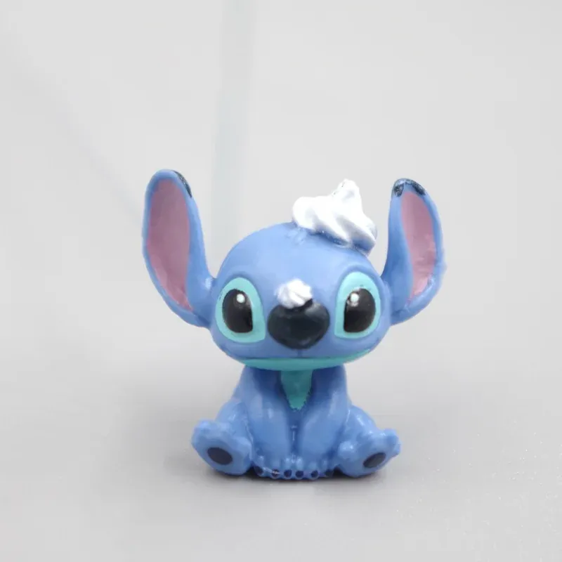 

Disney в наличии, кавайные фигурки, Стич, коллекция поездок, Лило и Стич, 5 стилей, милые игрушки для девочек, фигурки для украшения дома, кавайные