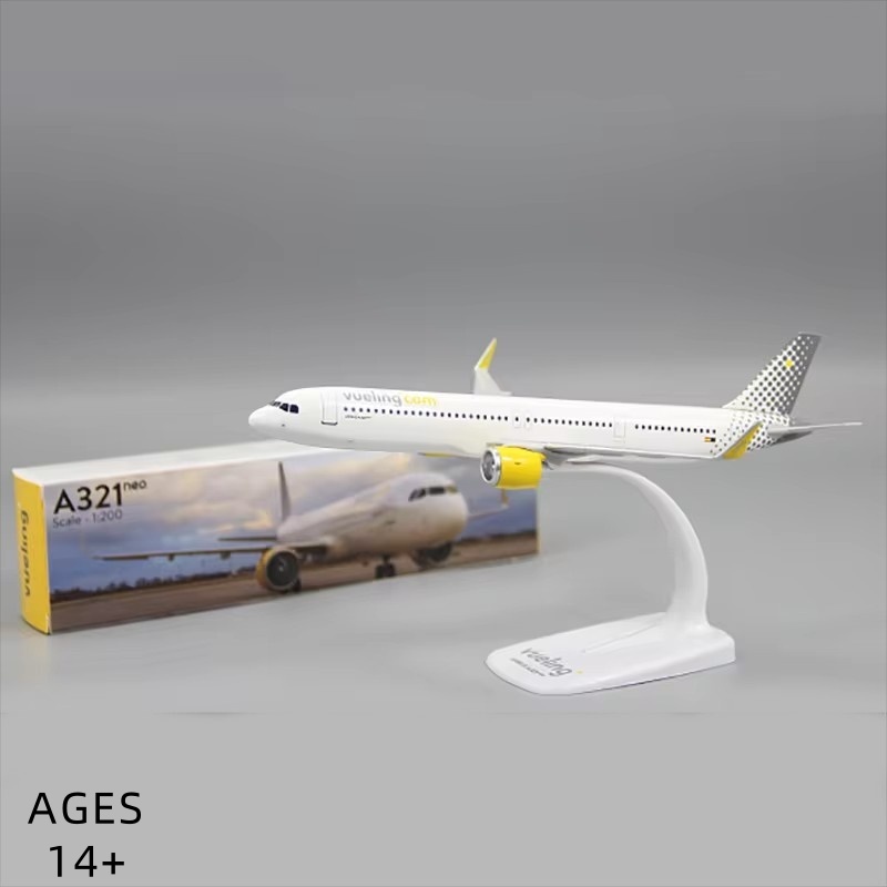

Пластиковая модель самолета Vueling Airlines A321 NEO масштаба 1:200