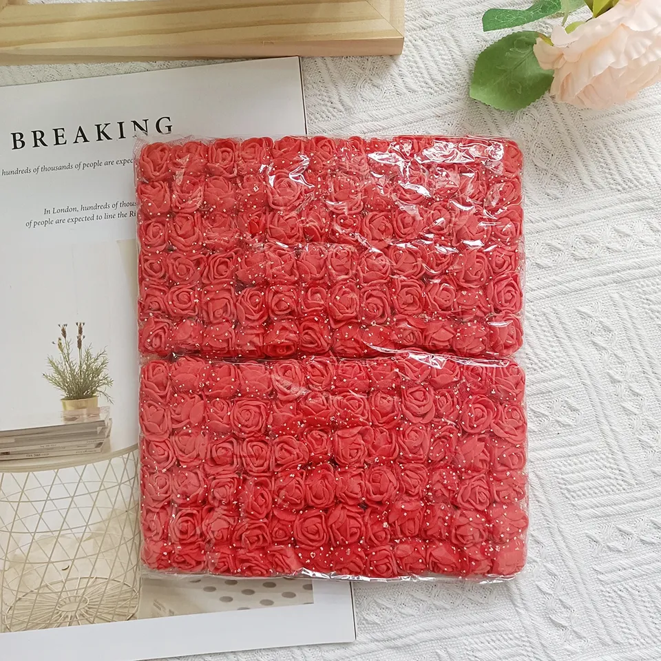 

Искусственные цветы Pe Rose красные