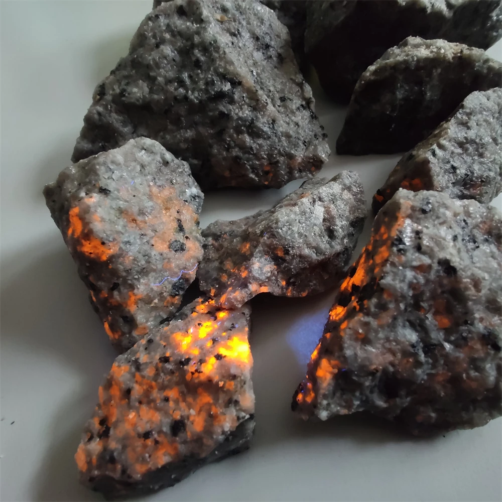 

Yooperlites Flamestone Флуоресцентный камень для декора