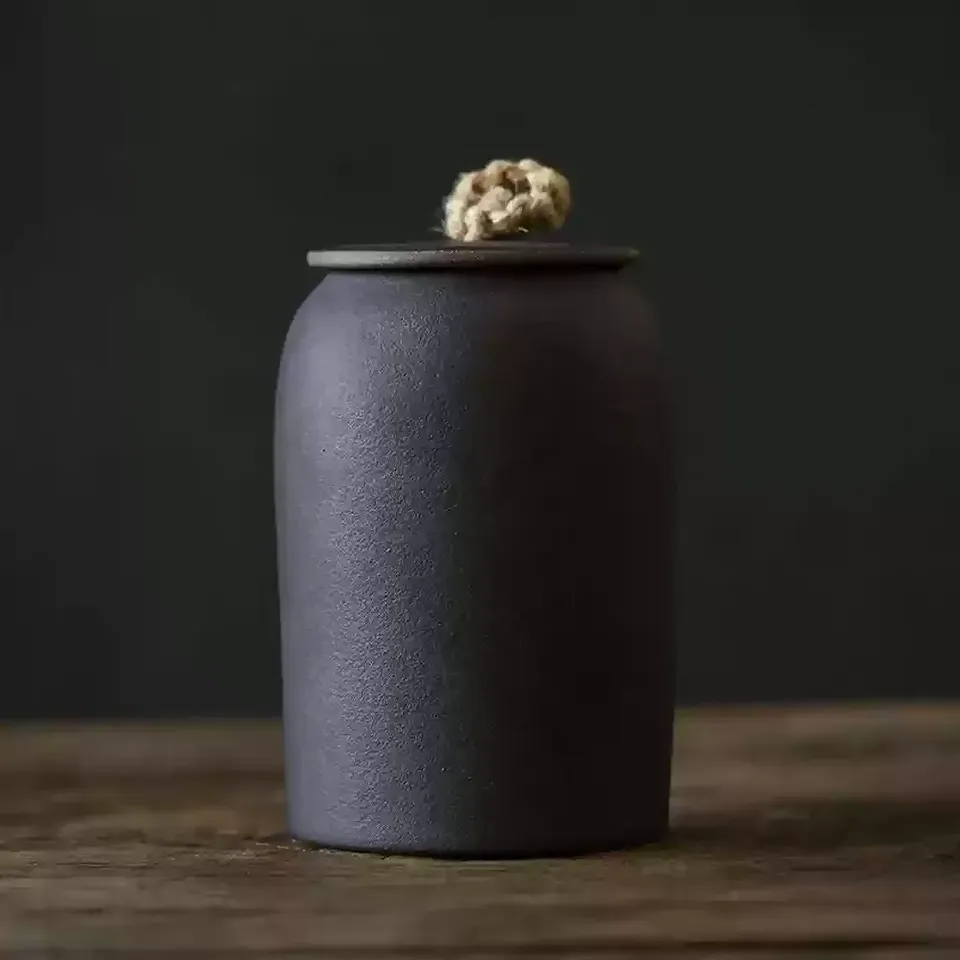

Керамическая чайница