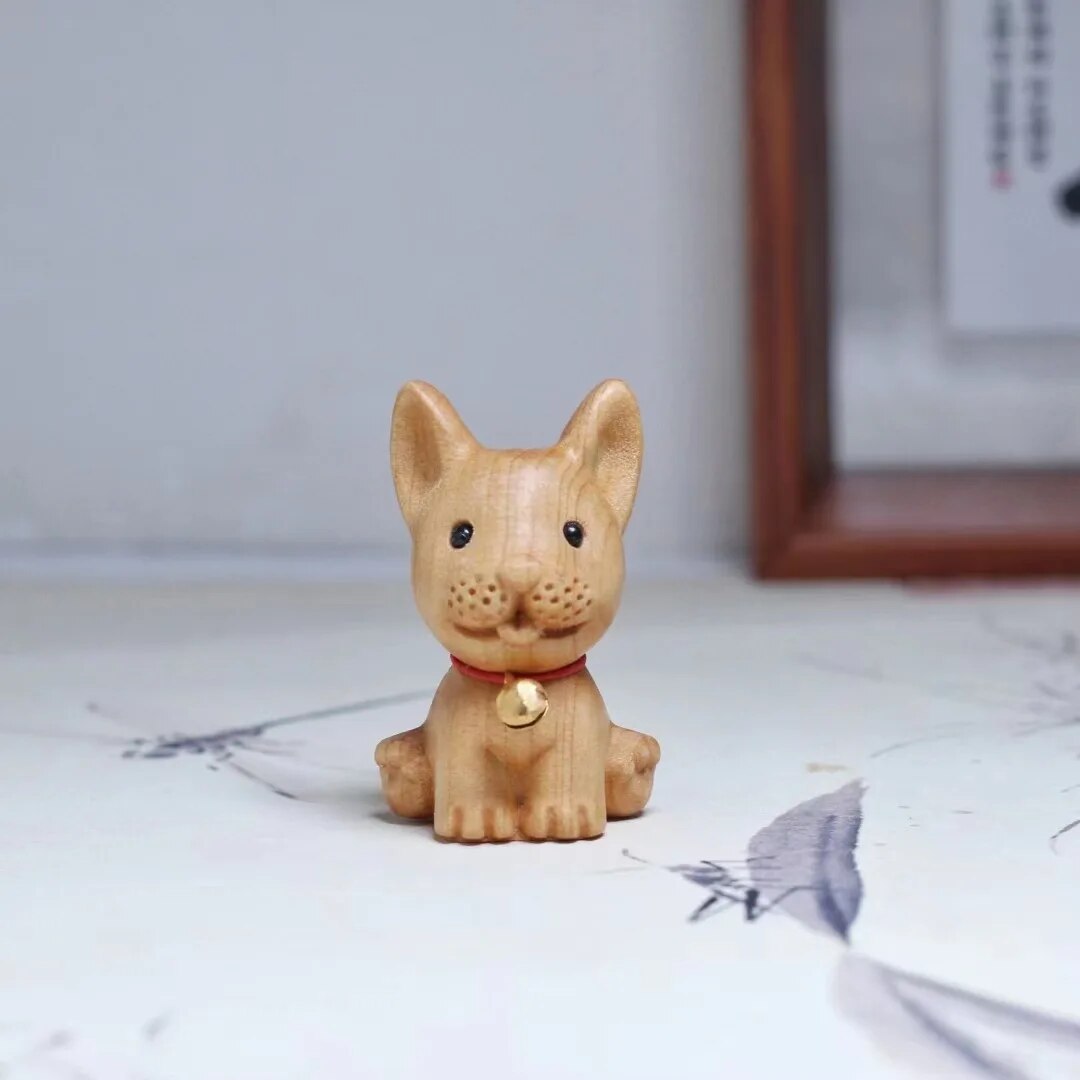 

Деревянные фигурки собак