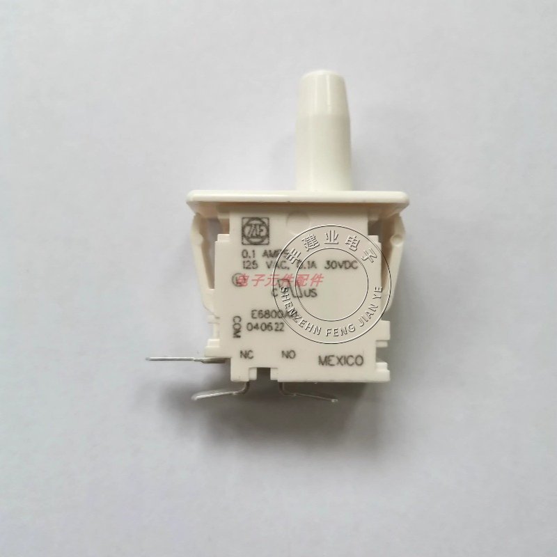 

E6800A0/E6830A0 оригинальный ZF/CHERRY Door Switch F68/E68-00A/0.1A