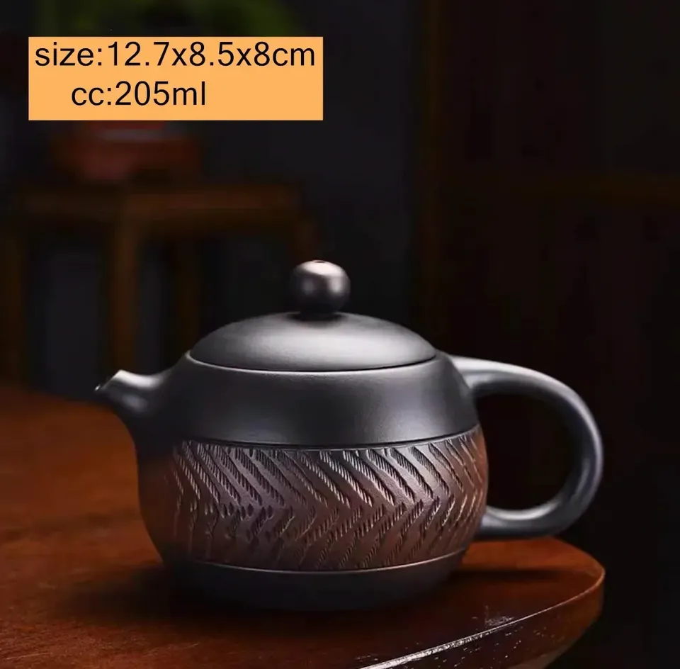 

Фиолетовый керамический чайник ручной работы