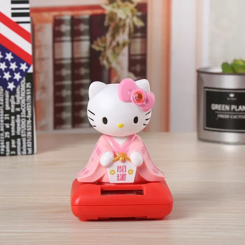 

Новый мультяшный автомобильный орнамент «Hello Kitty», солнечная энергия, трясущаяся голова, кукла «Hello Kitty», кимоно, украшение интерьера автомобиля