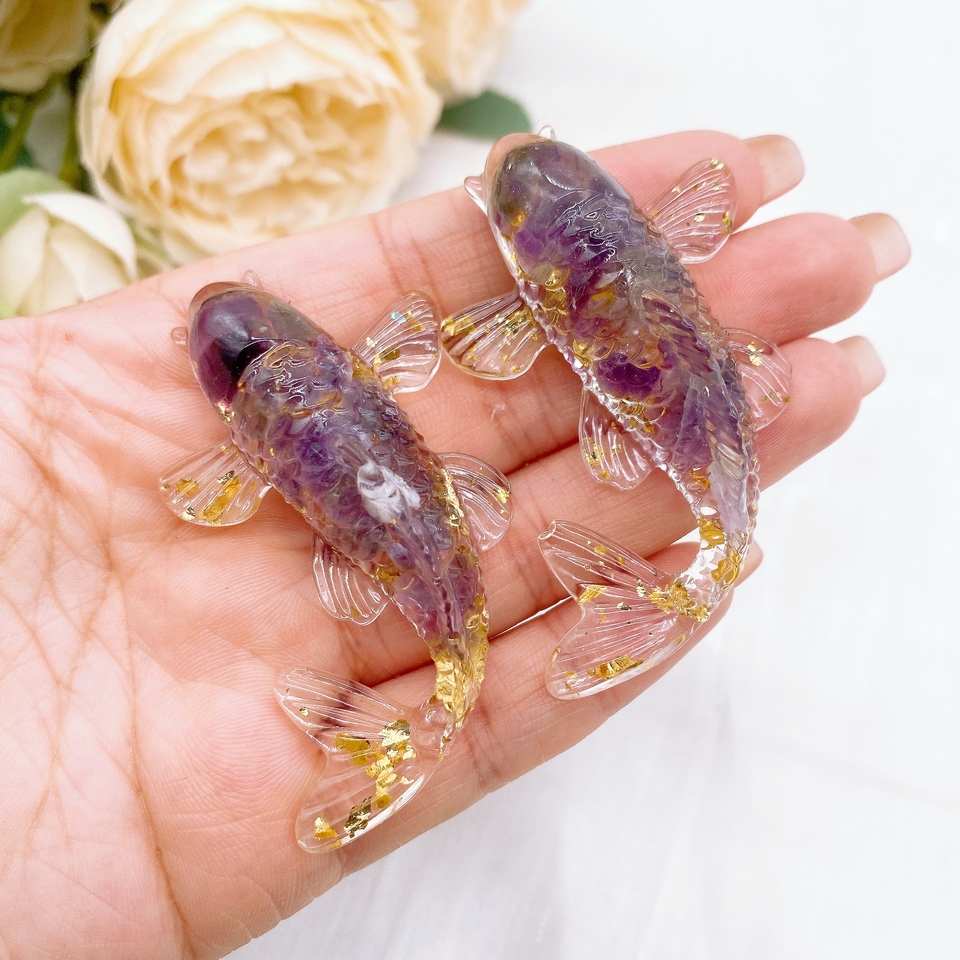 

Мини-фигурка рыбки из камня
