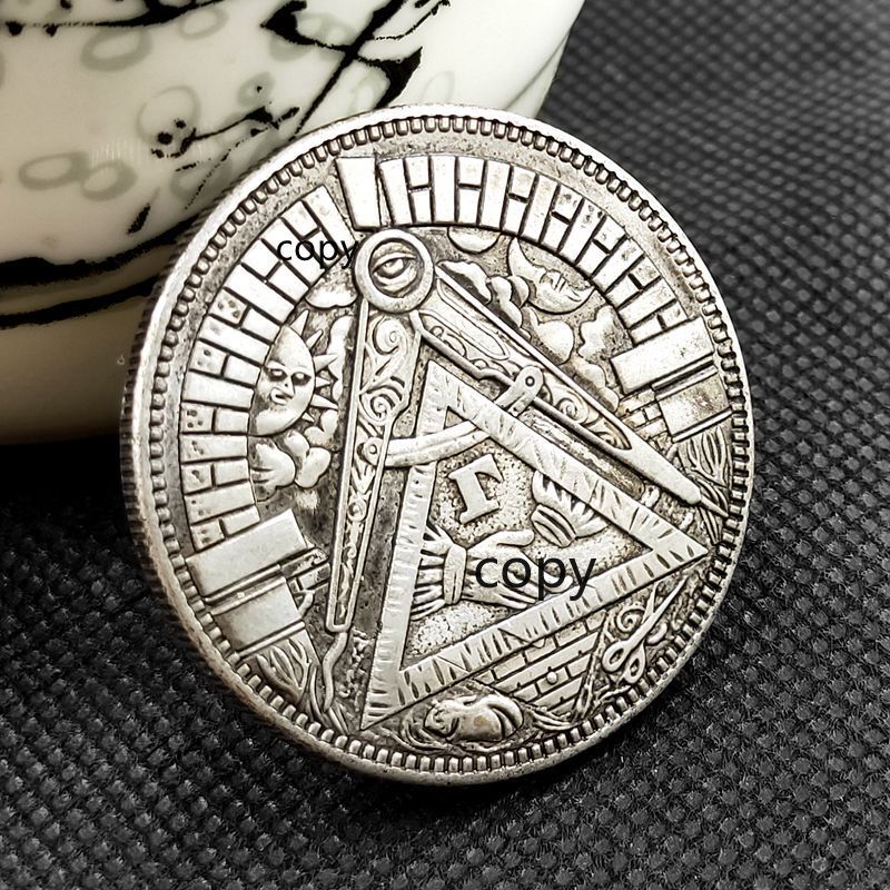 

Посеребренная копия монеты Morgan Dollar Zombie Skeleton