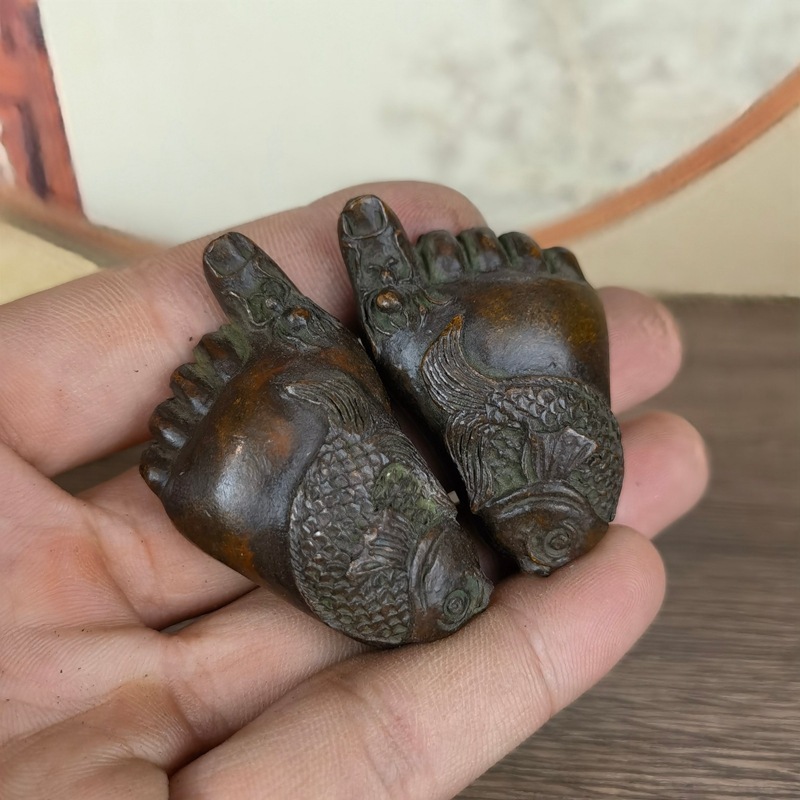 

Статуэтки рыбки из меди